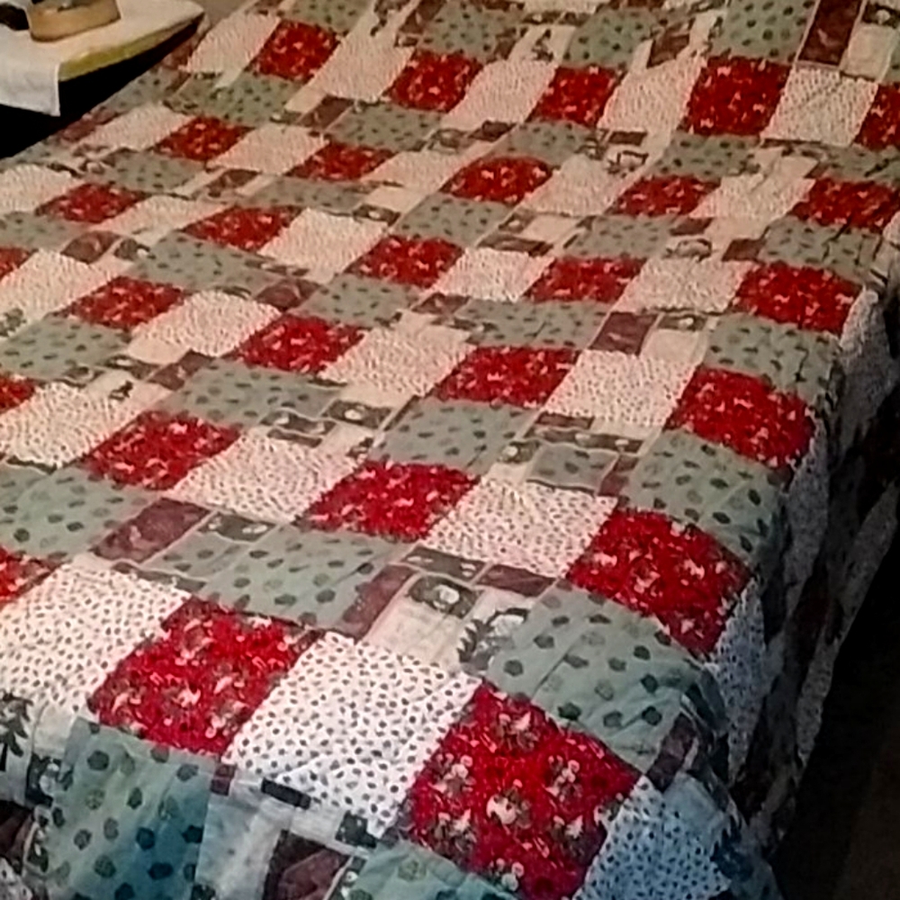 Vintage Christmas quilt